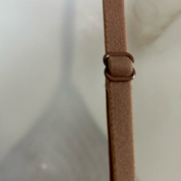 SKIMS LOGO MESH TRIANGLE Bralette Nude size XS - Picture 4 of 8